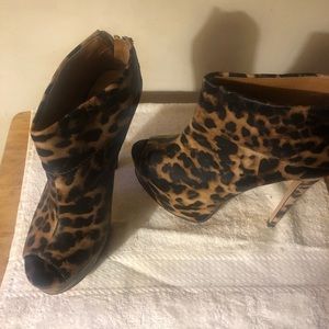 Ladies shoe by Izabella Rue from Shoe Dazzle